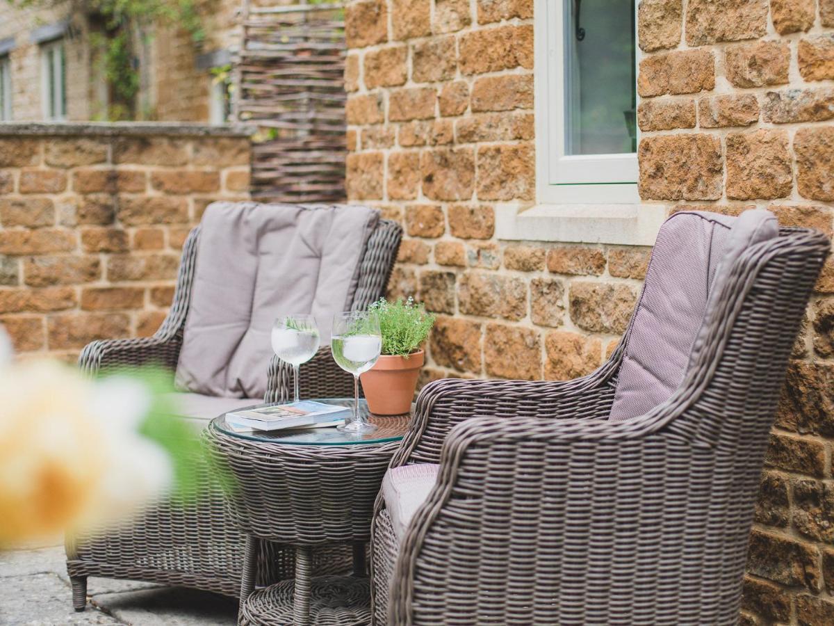 Climbing Rose Cottage - Dog Friendly - Peaceful Cotswold Cottage Adlestrop ภายนอก รูปภาพ