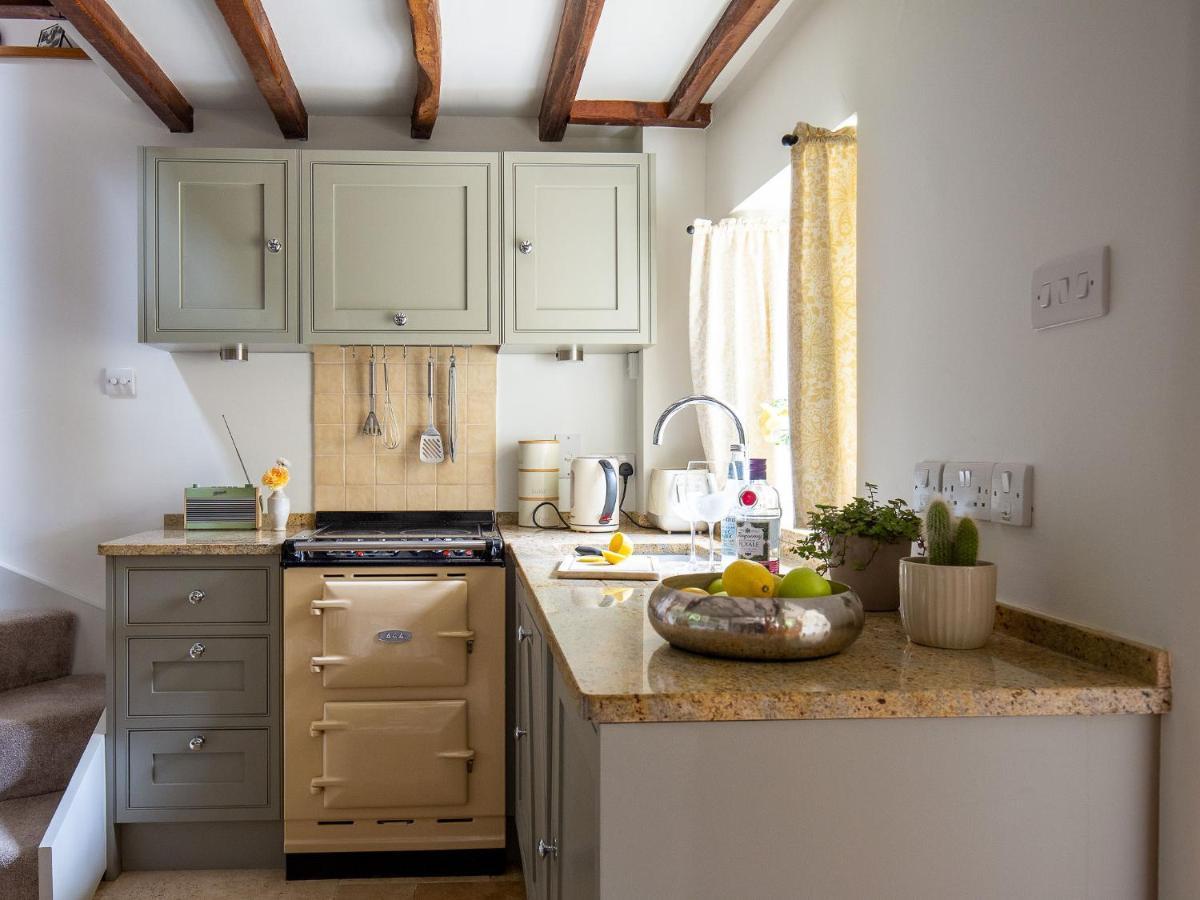 Climbing Rose Cottage - Dog Friendly - Peaceful Cotswold Cottage Adlestrop ภายนอก รูปภาพ
