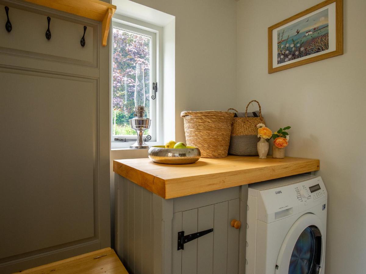 Climbing Rose Cottage - Dog Friendly - Peaceful Cotswold Cottage Adlestrop ภายนอก รูปภาพ